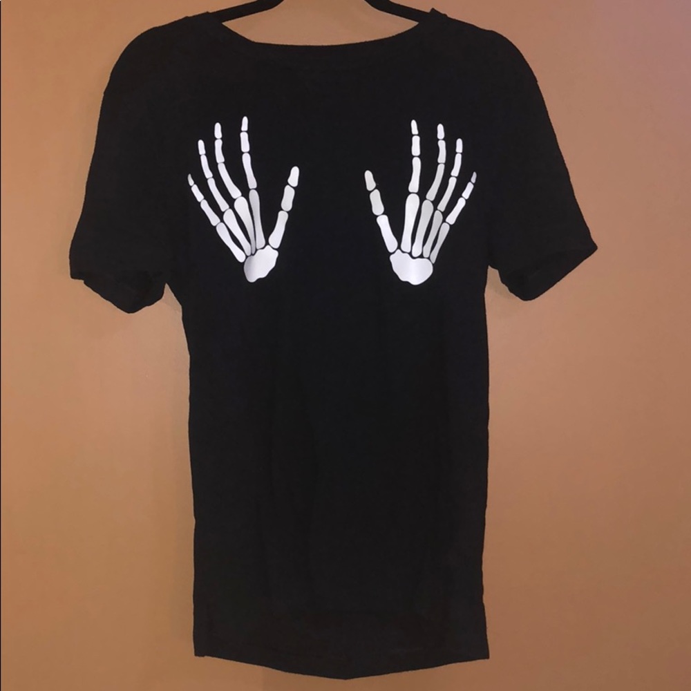 Victoria’s Secret tee